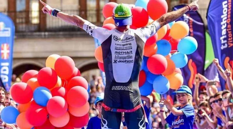 Diez situaciones para todos los gustos en la meta de un triatlón